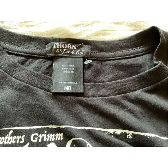 Thorn & Fable Skeleton Dark Story Girls Crop T-Shirt (Med) - Picture 4 of 7